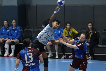 Bursa Büyükşehir Belediyespor şampiyonluğa yaklaştı