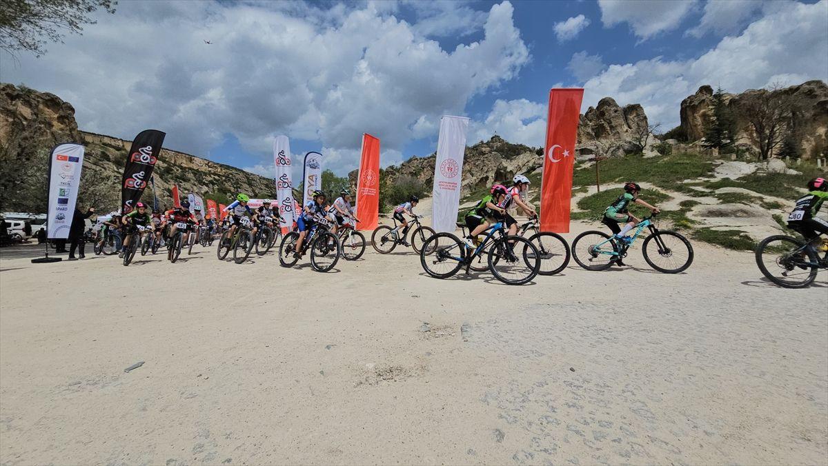 Bursa İhsaniye'de düzenlenen dağ bisikleti yarışlarıyla heyecan dolu doğa sporlarının