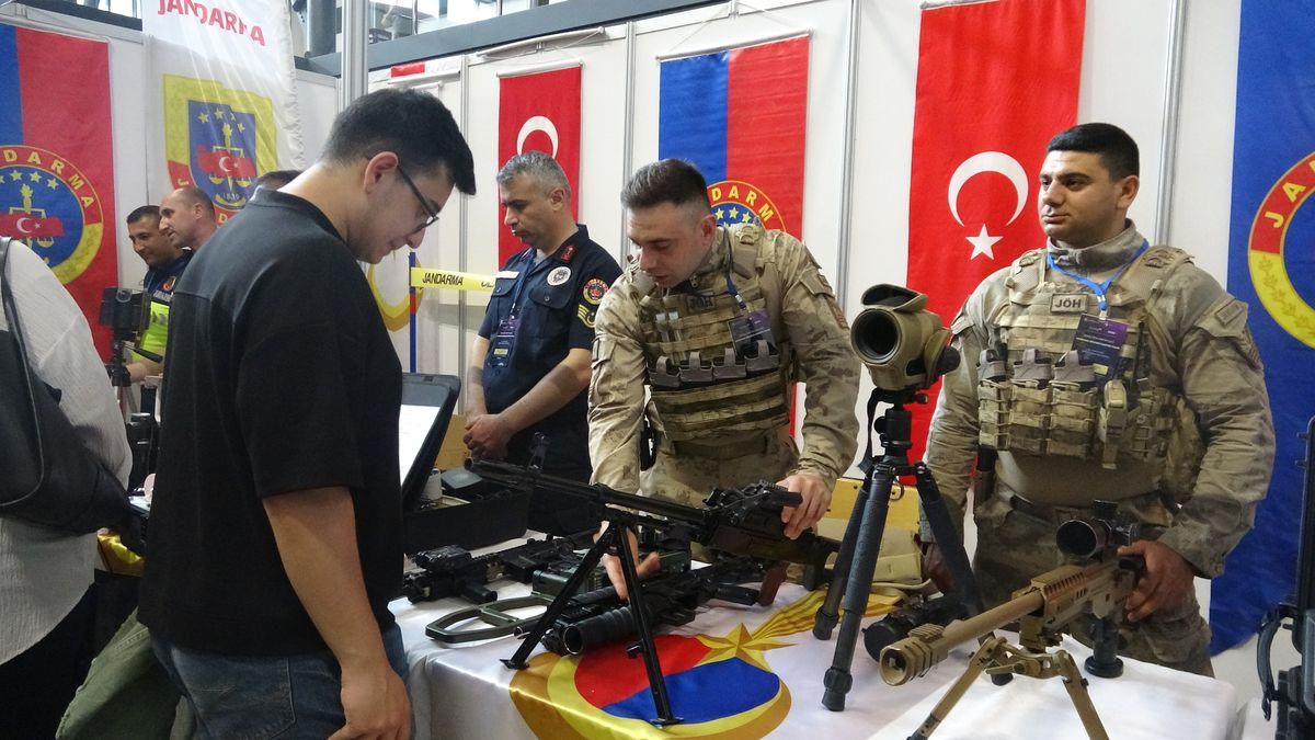 Bursa İl Jandarma'dan siber güvenlik konusunda önemli uyarılar. Güvenliğinizi sağlamak