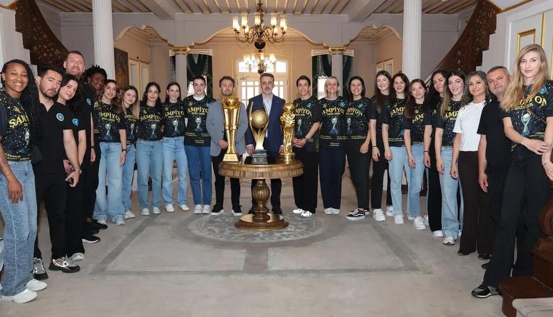 Bursa kadın hentbol takımı, büyük başarı elde ederek önemli bir