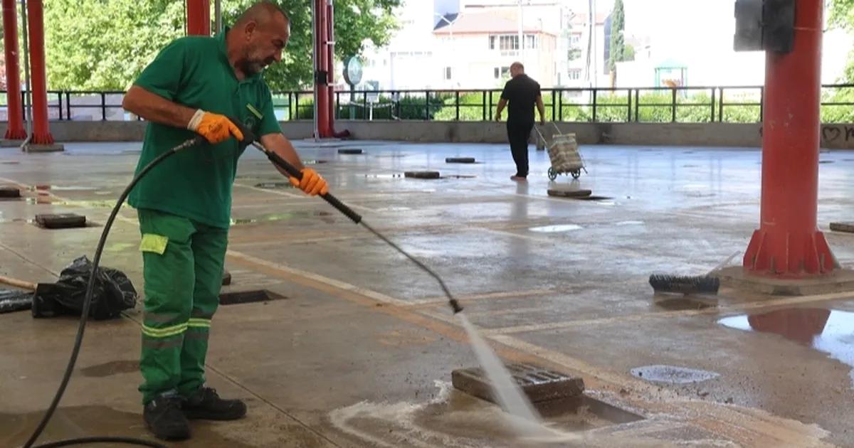 Bursa Osmangazi'de Kurban Temizliği Çalışmalarıyla hijyen ve sağlık ön planda