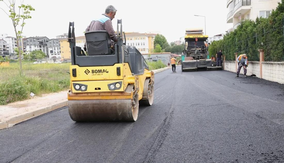 Bursa Osmangazi'de yeni asfalt çalışmalarıyla ulaşım altyapısı güçlendiriliyor. Güncel gelişmeler