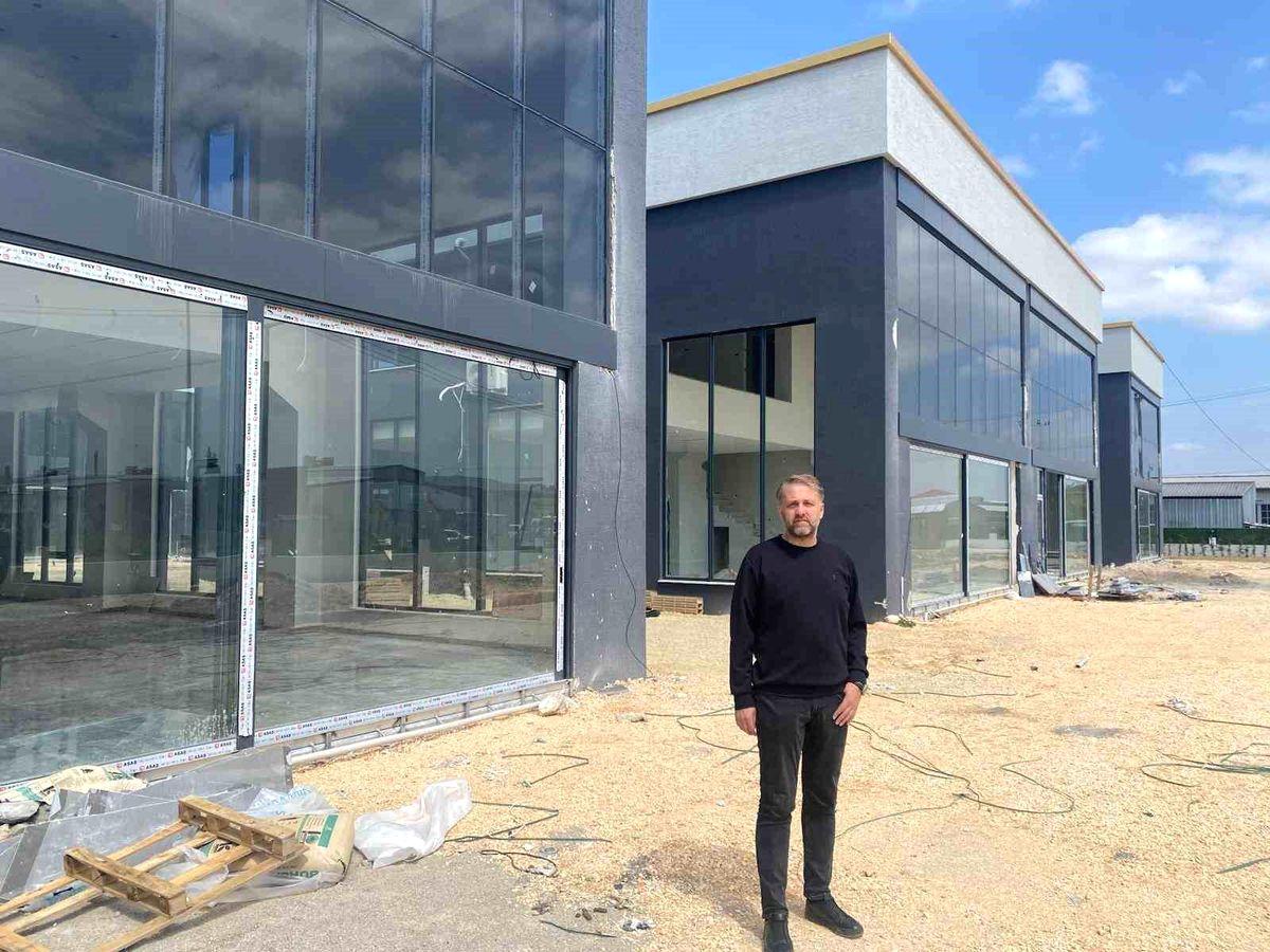 Bursa Yenişehir'de açılan modern galericiler sitesi ile otomotiv sektöründe yeni