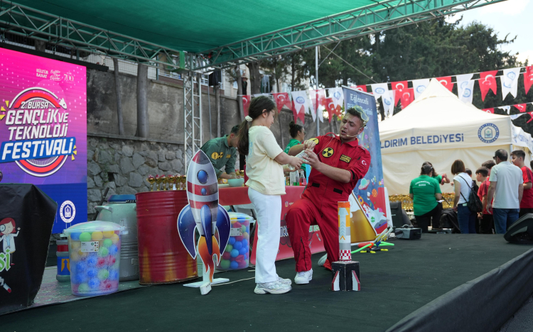 Bursa Yıldırım'da Gençlik Festivali Coşkusu