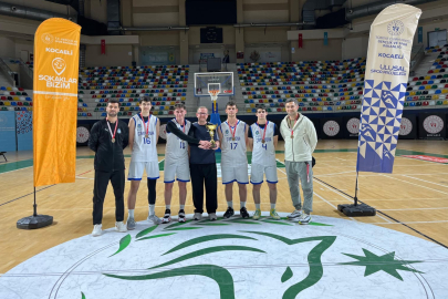 Bursa'da 3x3 Basketbol Şampiyonu Çayırova Belediyesi