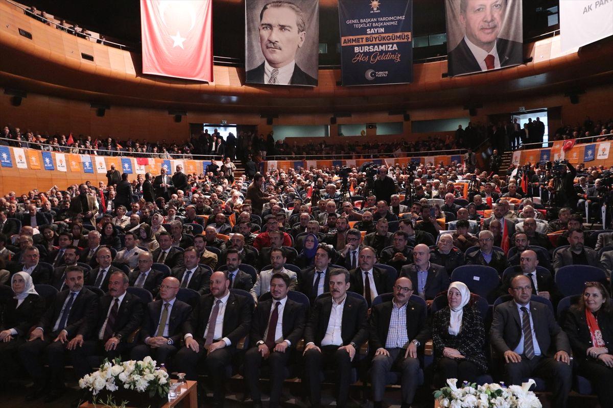 Bursa'da AK Parti mahalle başkanları toplantısı, partinin yerel yönetim stratejilerini