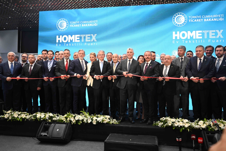 Bursa'da Büyük Tekstil Fuarı Açıldı
