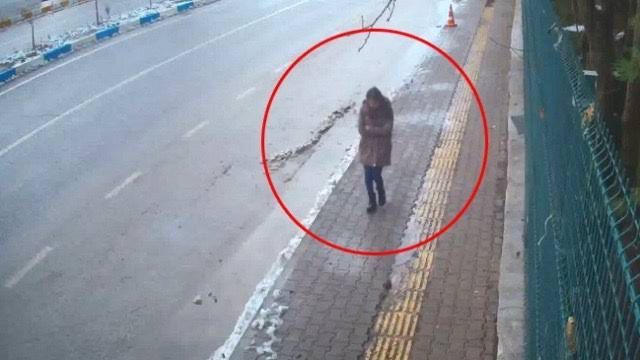 Bursa'da Çocuk Mahallesinde Yangın