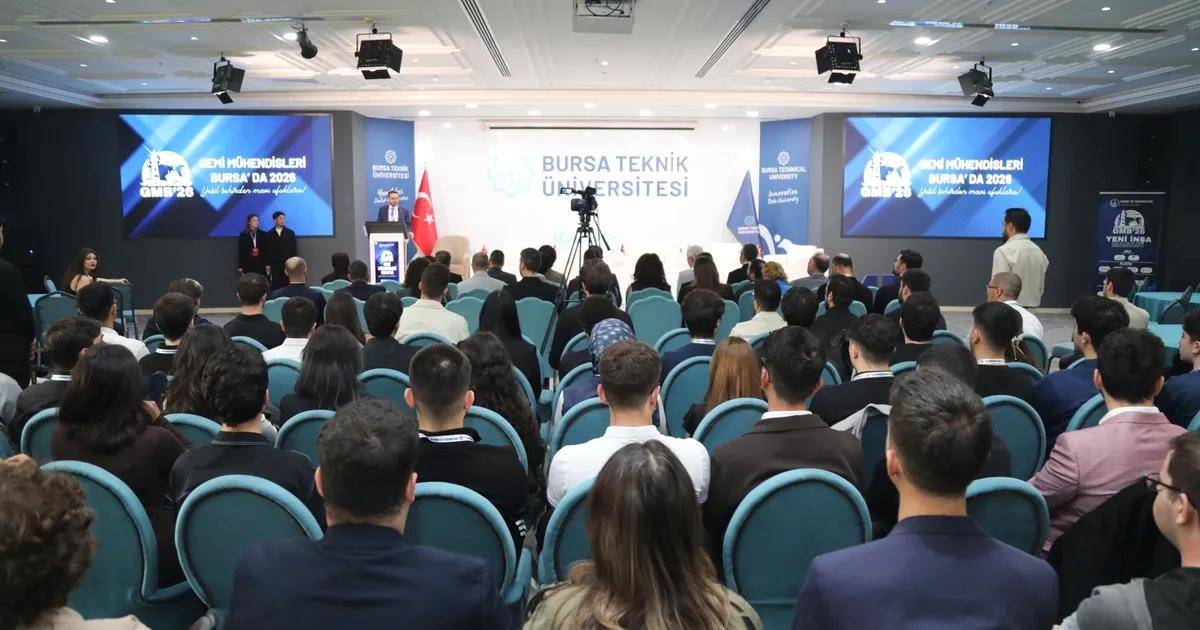Bursa'da düzenlenen Denizcilik Forumu, sektör temsilcileri ve ilgililerin yoğun ilgisiyle