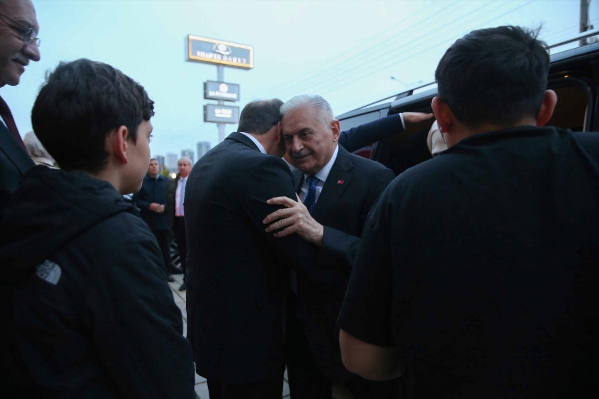 Bursa'da Dışişleri Bakanı'nın katıldığı nikah töreni, resmi ve anlamlı bir