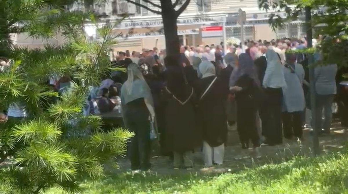 Bursa'da düşen kişinin cenazesi saygıyla toprağa verildi. Olayla ilgili detaylar