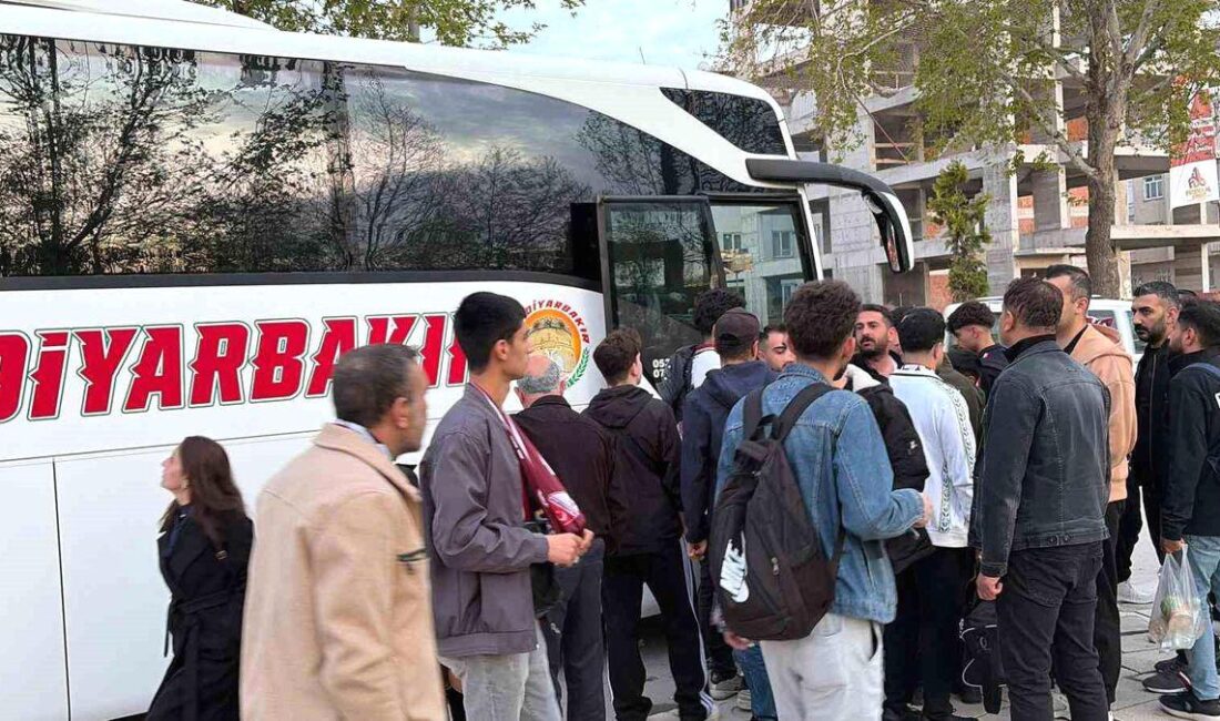Bursa'da Elazığspor'un coşkulu destek gösterisi ve tarihsel başarıları hakkında detaylı