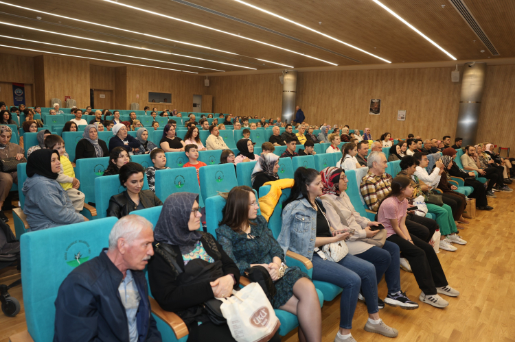 Bursa’da Engelli Tiyatro Gösterisi Yoğun İlgi Gördü