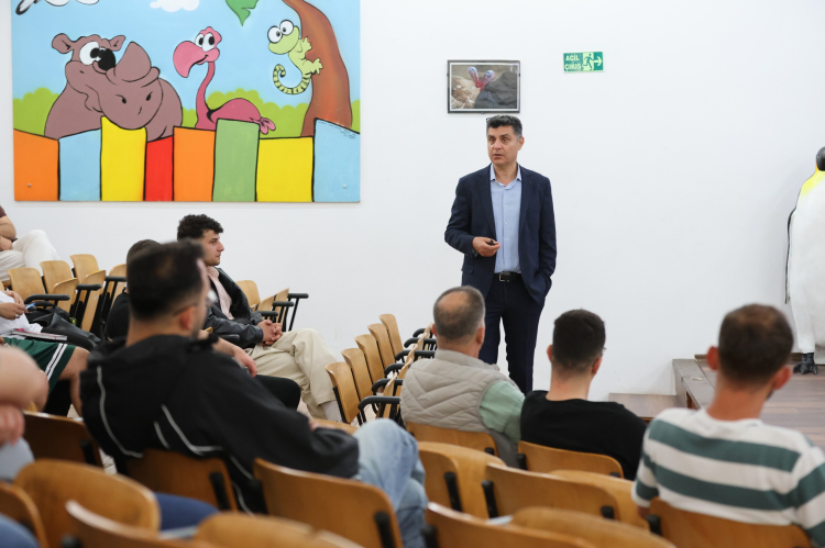Bursa'da Evcil Hayvanlar İçin Eğitim Programı