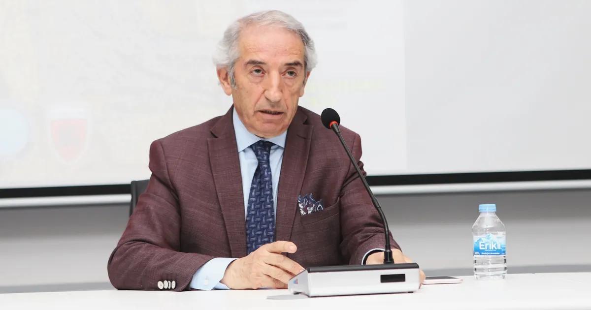 Bursa'da gerçekleştirilen Felsefe Toplantısı, entelektüel tartışmalara ve bilgi paylaşımlarına ev