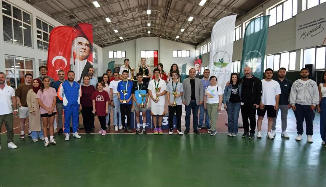 Bursa'da düzenlenen Gençler Arası Tenis Turnuvası Finali ile genç yeteneklerin