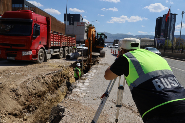 Bursa'da İçme ve Yağmur Suyu Hattı Çalışmaları
