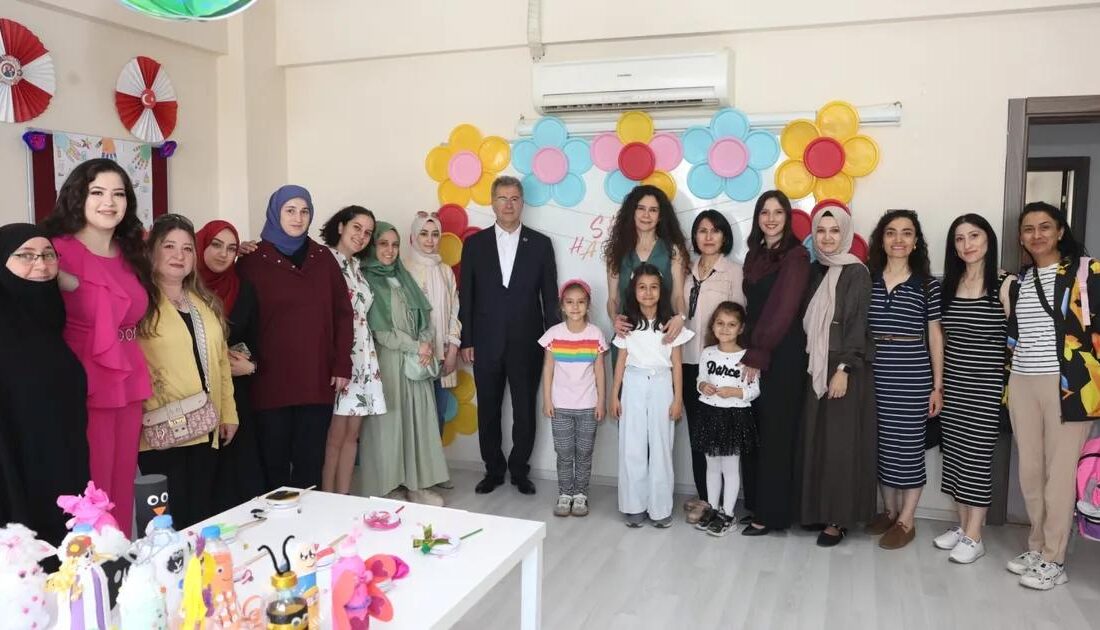 Bursa'da kadınlara yönelik meslek kursları yoğun ilgi görüyor. Kadınların kariyer