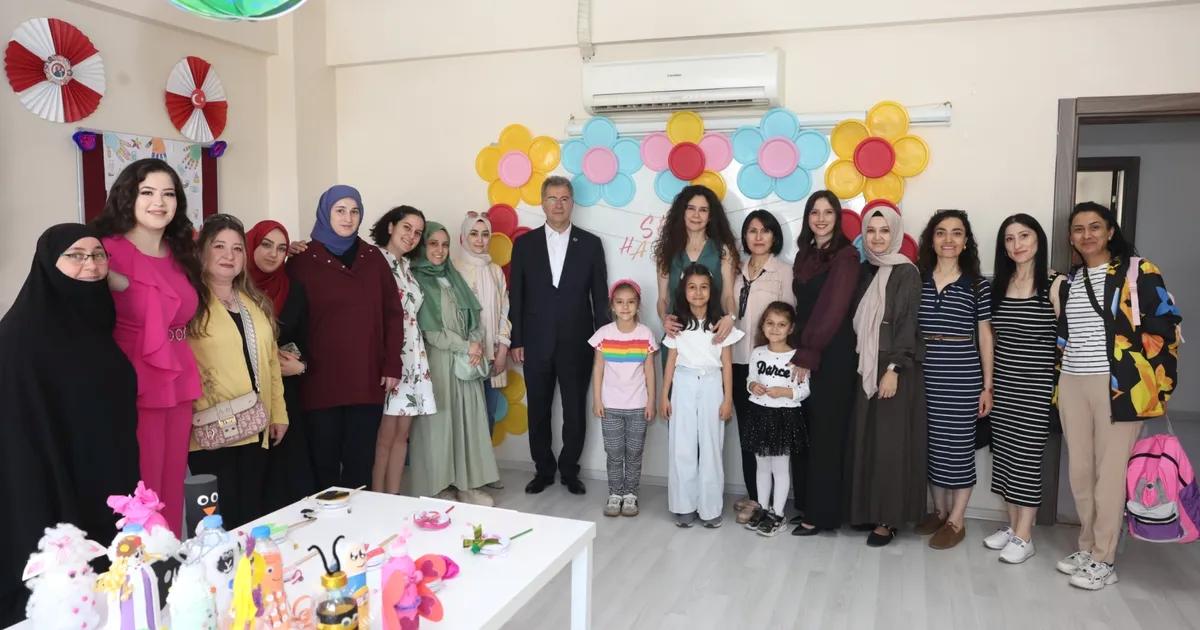 Bursa'da kadınlara yönelik meslek kursları yoğun ilgi görüyor. Kadınların kariyer