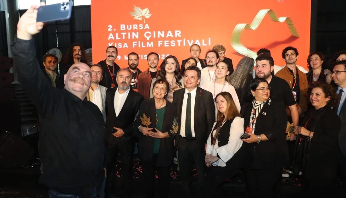 Bursa'da düzenlenen Kısa Film Festivali, sanatseverlerin yoğun ilgisiyle gerçekleşti. Bu