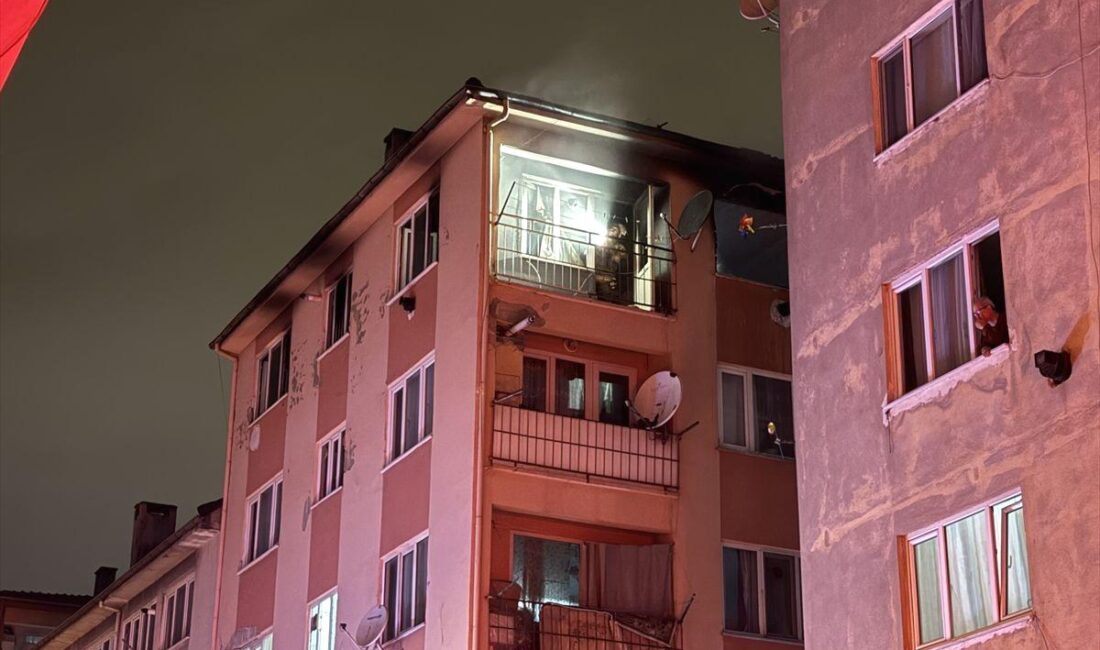 Bursa'da kule yangını başarıyla söndürüldü. Olayın detayları ve bölgede durum