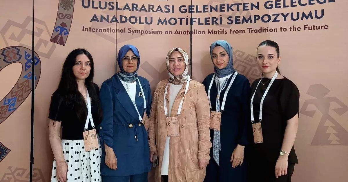 Bursa'da düzenlenen Kültürel Miras Sempozyumu, şehrin kültürel zenginliklerini ve korunma