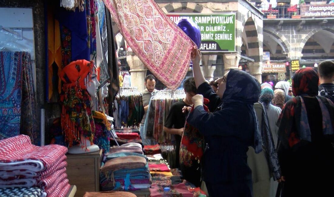 Bursa'da Kurban Bayramı döneminde artan ziyaretçi ve trafik yoğunluğunu, güvenli