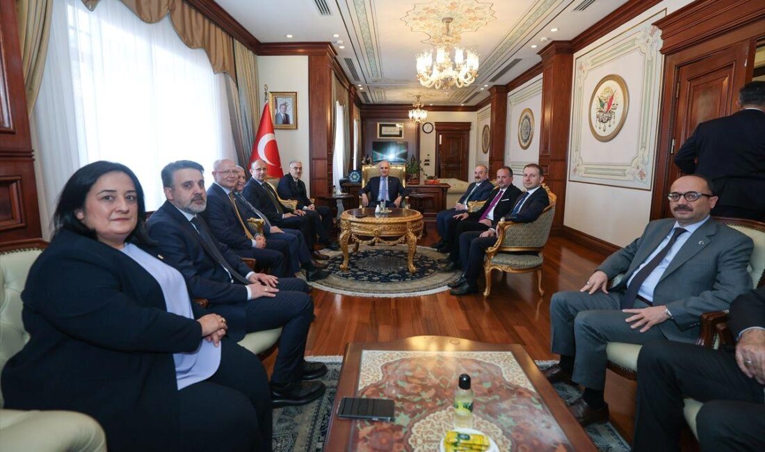 Bursa'da kurum ziyaretleri ve tarihi mekanların keşfi ile kültürel zenginlikleri