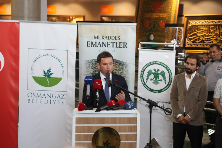 Bursa'da Mukaddes Emanetler Sergisi Açıldı