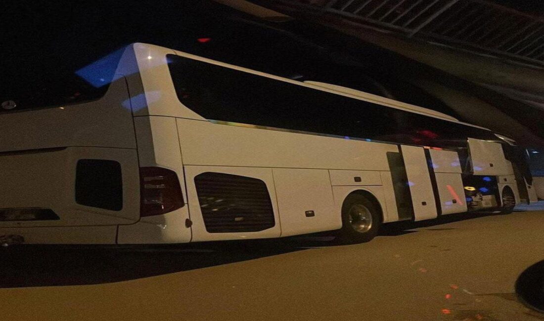 Bursa'da öğrenci grubu, gıda zehirlenmesi şüphesiyle hastaneye kaldırıldı. Olayla ilgili