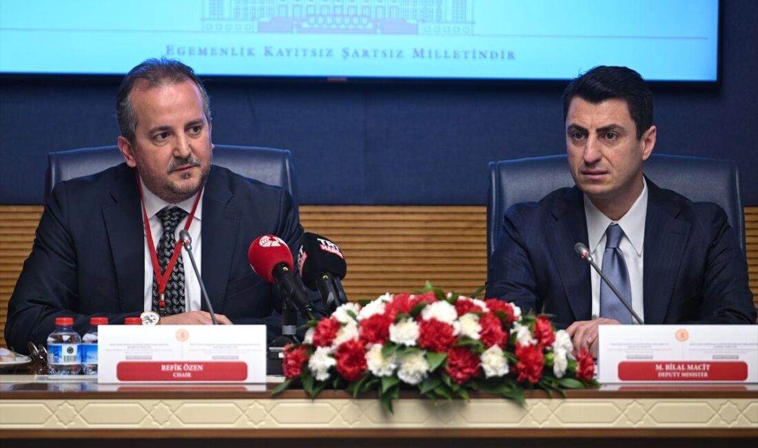 Bursa'da öğrencilere yönelik yapay zeka eğitimi, güncel teknolojik gelişmeleri takip