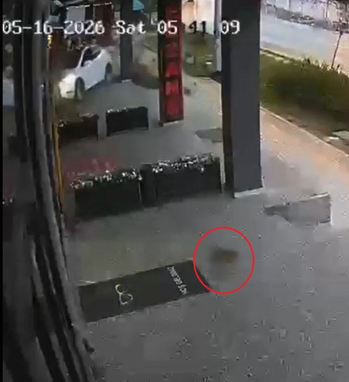 Bursa'da otomobilin kaldırımı aşarak duvara çarpmasıyla ilgili detaylı bilgi, güvenlik
