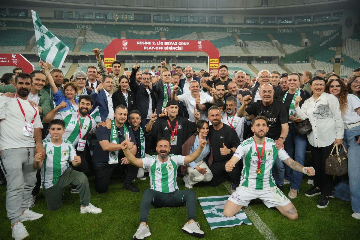 Bursa'da Spor Toto Süper Lig heyecanını yakından takip edin. Güncel