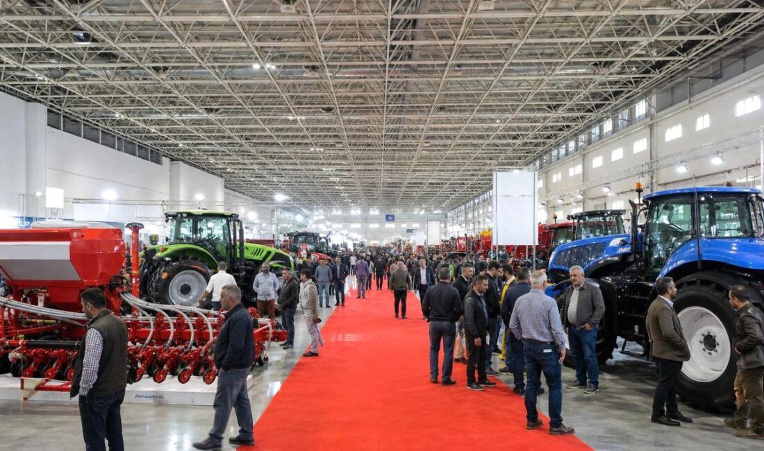 Bursa'da tarihi köprü, uzman ekipler tarafından özenle onarılıyor. Geleneksel mimarinin