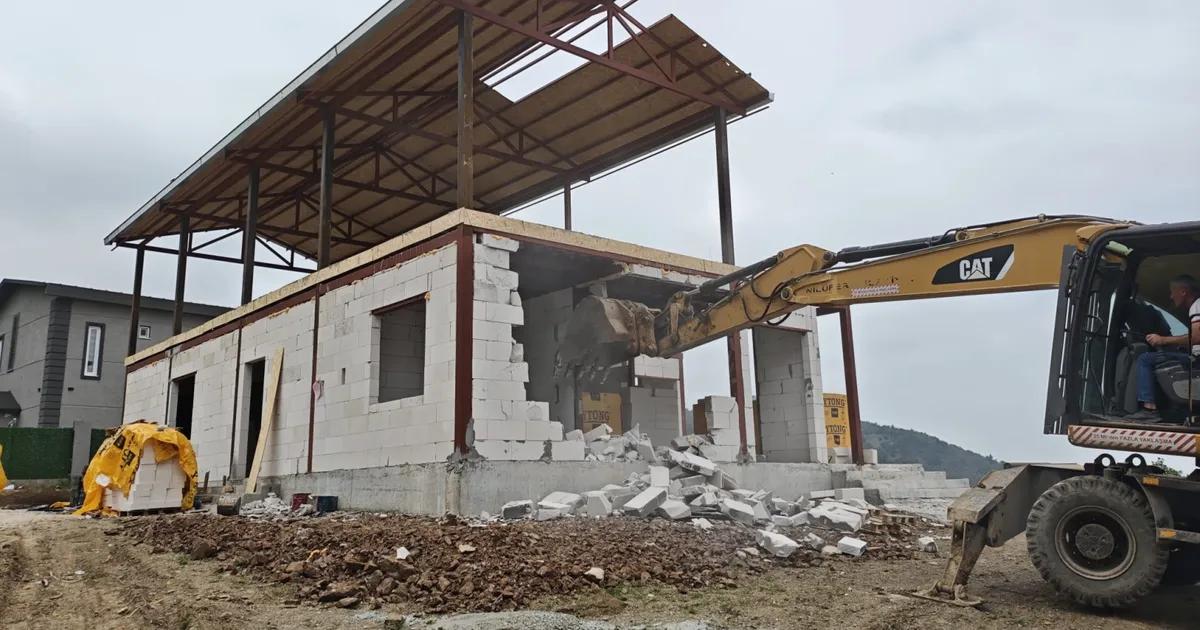 Bursa'da tarım alanlarına yönelik gerçekleştirilen yıkım operasyonunun detayları ve etkileri