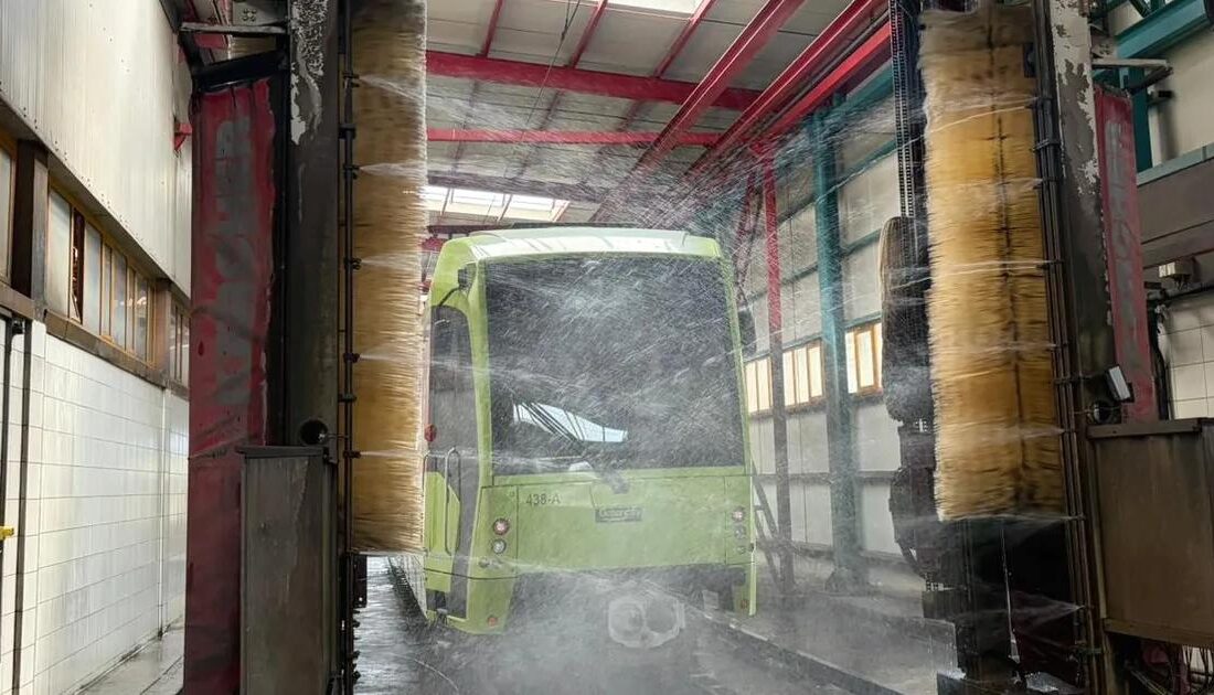 Bursa'da toplu ulaşım araçlarının temizlik ve dezenfeksiyon hizmetleri ile güvenli