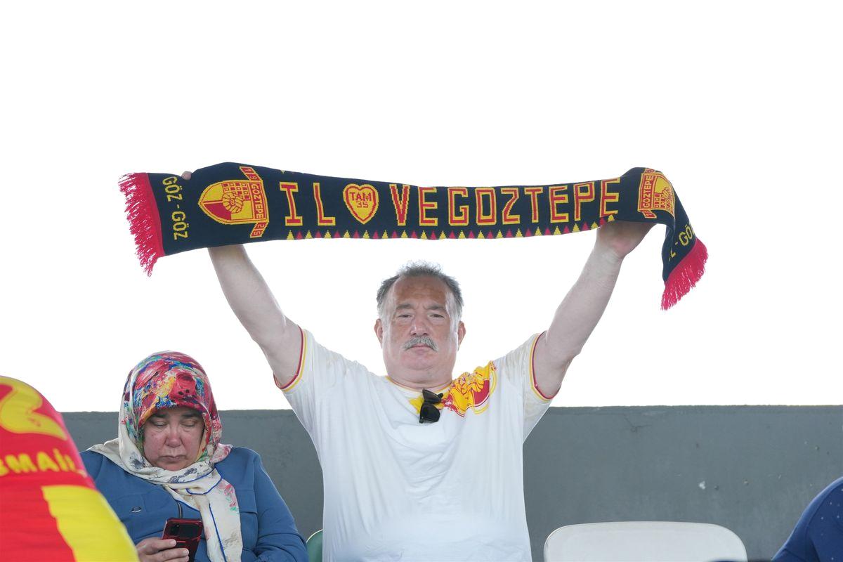 Bursa'da UEFA U19 şampiyonu olan Göztepe'nin başarılarını, detaylı analizlerini ve