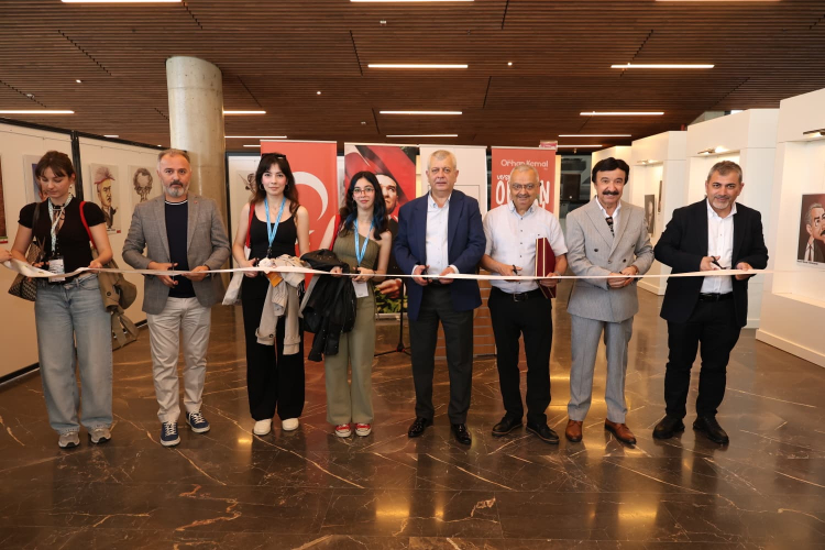 Bursa’da Uluslararası Karikatür Sergisi Açıldı