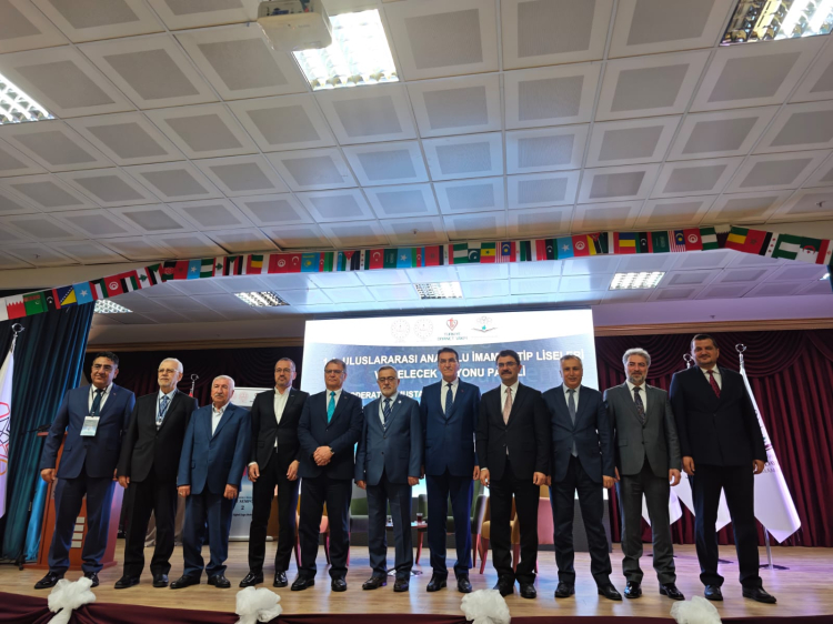Bursa’da Uluslararası Öğrenci Sempozyumu Başladı