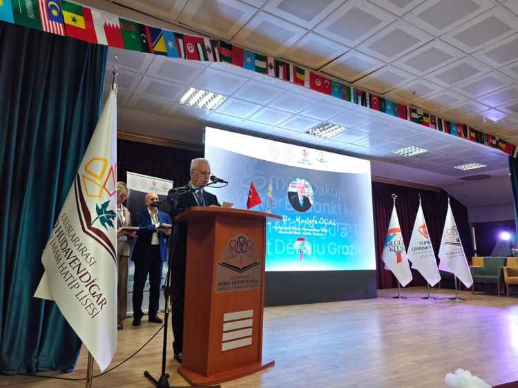 Bursa’da Uluslararası Öğrenci Sempozyumu Başladı