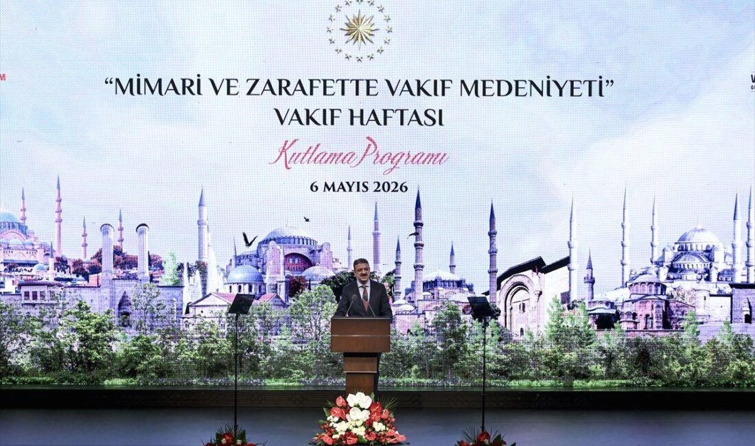 Bursa'da Vakıf Haftası kutlamaları, coşkulu etkinliklerle başladı. Vakıf kültürüne ve