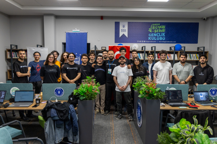 Bursa'da Yazılım Hackathonu Büyük İlgi Gördü