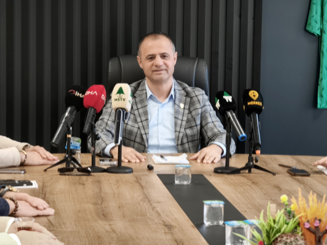 Bursa'da yedi katlı bina çöktü