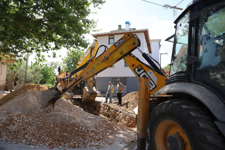 Bursa'da Yollar Yenileniyor