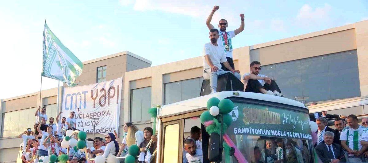 Bursa'daki muhteşem şampiyonluk kutlamasıyla, spor tutkunlarının bir araya geldiği coşkulu