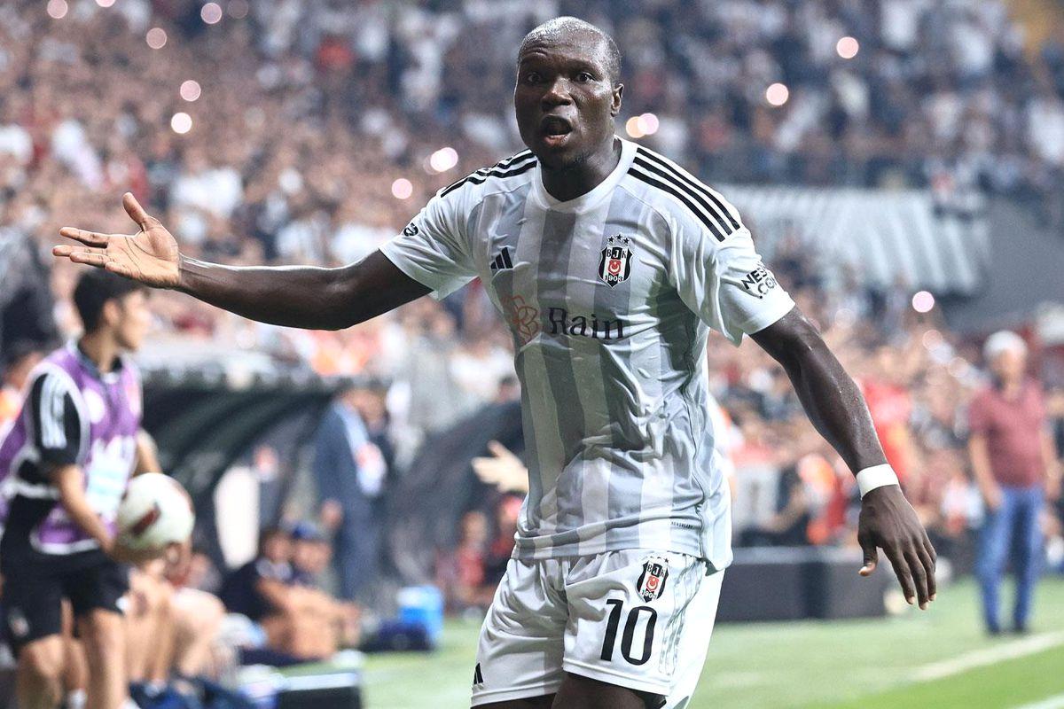 Bursaspor, Vincent Aboubakar ile anlaşarak sportif gelişimine katkı sağlayacak yeni