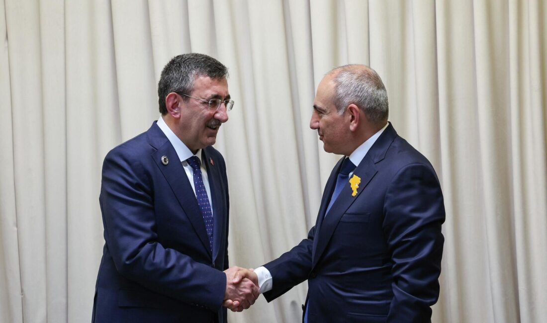 Erivan'da gerçekleştirilen Türk-Ermeni diplomatik zirvesi, iki ülke ilişkilerini güçlendirmeyi hedefleyen