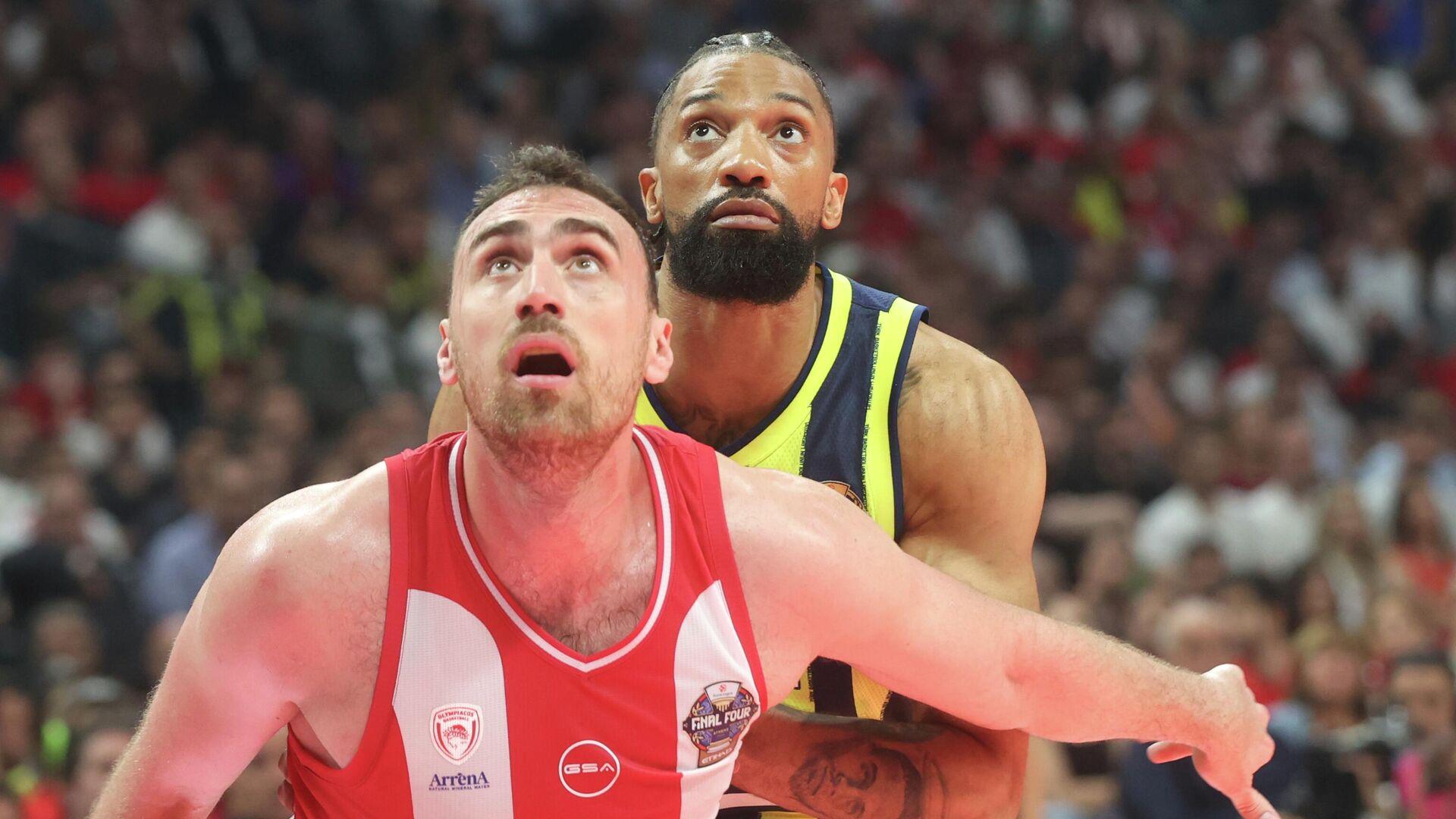 EuroLeague Final Four'da Fenerbahçe Beko, göz diken rakibine yenilerek şampiyonluk