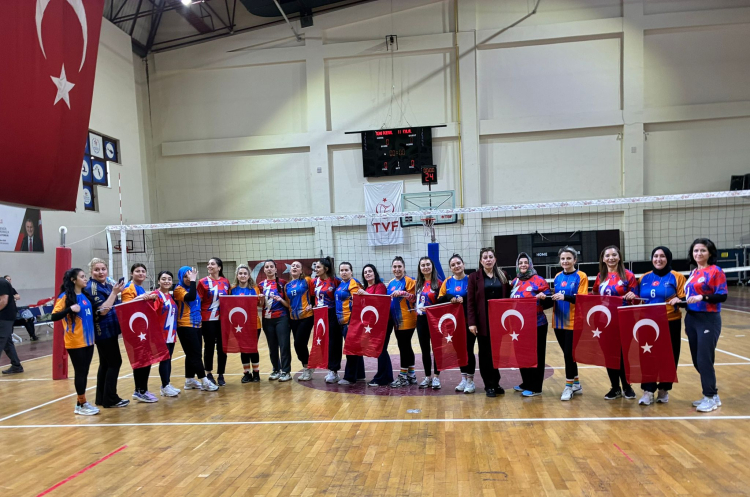 Gemlik'te Kadınlar Arası Spor Turnuvası