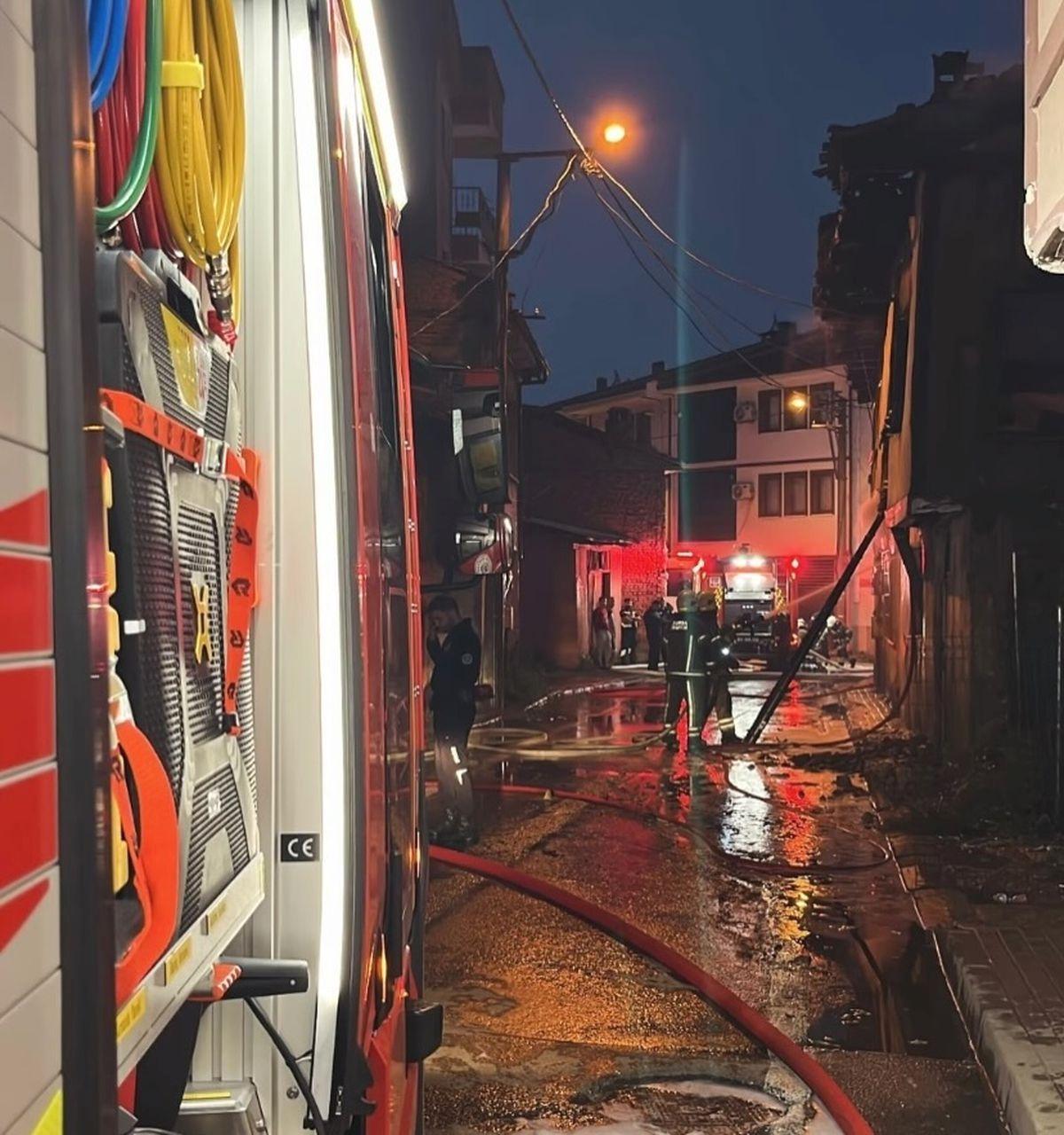 Gürsu'da metruk evde çıkan yangın, paniğe yol açtı. Olayın detayları